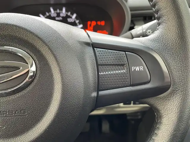 ダイハツ ムーヴ X リミテッドⅡ SAⅢ 道央・札幌 2023(令5)年 0.9万km ブライトシルバーメタリック 登録時走行距離8/549km/ワンオーナー/スマートアシストIII/オーディオ（CD/FM/AM）/アイドリングストップ/ドアバイザー/プッシュスタート/スペアキー×１/ベンチシート/純正フロアマット/シートヒーター（運転席）/横滑り防止装置/レーンキープアシスト/盗難防止装置/オートライト/オートマチックハイビーム/衝突軽減ブレーキ/ステアリングスイッチ/革巻きステアリング/PWRスイッチ/ヘッドライトレベライザー/電動格納ミラー/バニティミラー/積込夏タイヤ（純正AW/155/65/R14/23年製/溝6ｍｍ）