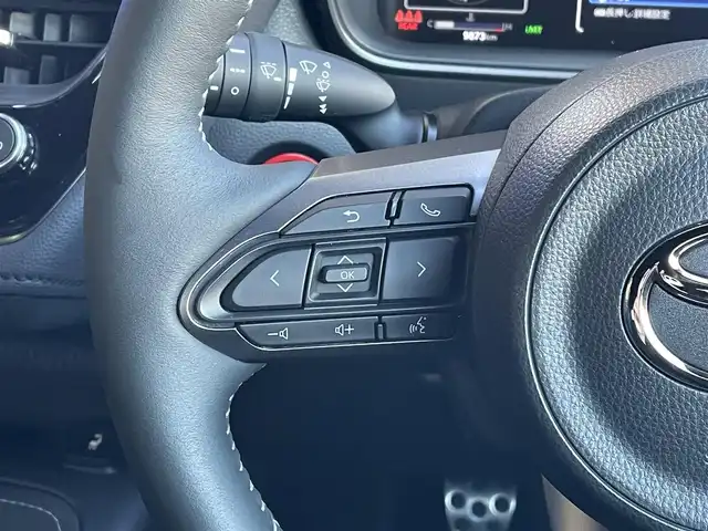 トヨタ ＧＲカローラ RZ 東京都 2024(令6)年 1万km プラチナホワイトパールマイカ 4WD/6MT/純正ナビ/JBLサウンド/バックカメラ/フルセグTV/ETC2.0/前席シートヒーター/ステアリングヒーター/ブラインドスポットモニター/衝突軽減装置/横滑り防止装置/レーンアシスト/リヤクロストラフィックアラート/ロードサインアシスト/LEDライト/フォグライト/純正フロアマット/スマートキー