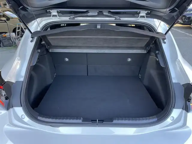 トヨタ ＧＲカローラ RZ 東京都 2024(令6)年 1万km プラチナホワイトパールマイカ 4WD/6MT/純正ナビ/JBLサウンド/バックカメラ/フルセグTV/ETC2.0/前席シートヒーター/ステアリングヒーター/ブラインドスポットモニター/衝突軽減装置/横滑り防止装置/レーンアシスト/リヤクロストラフィックアラート/ロードサインアシスト/LEDライト/フォグライト/純正フロアマット/スマートキー