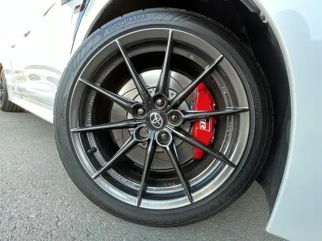 トヨタ ＧＲカローラ RZ 東京都 2024(令6)年 1万km プラチナホワイトパールマイカ 4WD/6MT/純正ナビ/JBLサウンド/バックカメラ/フルセグTV/ETC2.0/前席シートヒーター/ステアリングヒーター/ブラインドスポットモニター/衝突軽減装置/横滑り防止装置/レーンアシスト/リヤクロストラフィックアラート/ロードサインアシスト/LEDライト/フォグライト/純正フロアマット/スマートキー