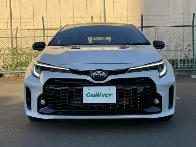 トヨタ ＧＲカローラ RZ 東京都 2024(令6)年 1万km プラチナホワイトパールマイカ 4WD/6MT/純正ナビ/JBLサウンド/バックカメラ/フルセグTV/ETC2.0/前席シートヒーター/ステアリングヒーター/ブラインドスポットモニター/衝突軽減装置/横滑り防止装置/レーンアシスト/リヤクロストラフィックアラート/ロードサインアシスト/LEDライト/フォグライト/純正フロアマット/スマートキー