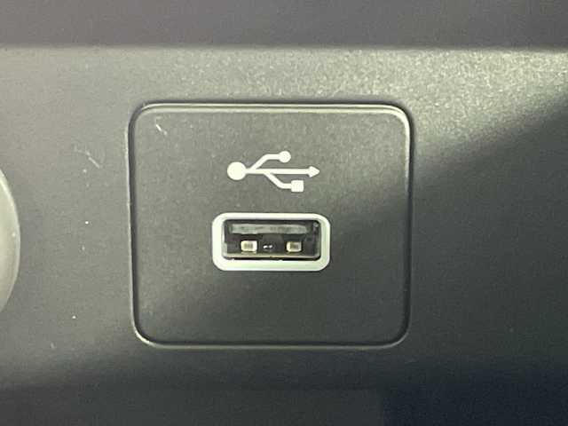 ホンダ フリード ハイブリット e:HEV AIR EX 神奈川県 2025(令7)年 0.1千km メテオロイドグレーメタリック 登録済未使用車/純正9型ディスプレイオーディオ【LXM-242ZFNI】/ホンダコネクトナビ/フルセグ　Bluetooth　AM FM　USB　iPod/両側電動スライドドア【サンシェード】/ホンダセンシング/CMBS衝突軽減ブレーキ/誤発進抑制機能/急アクセル抑制機能/路外逸脱抑制機能/アダブティブクルーズコントロール/LKAS車線維持支援システム/先行車発進お知らせ機能/標識認識機能/ブラインドスポットインフォメーション/パーキングセンサーシステム/後退出庫サポート/オートハイビーム/革巻きステアリング/前席シートヒーター/ECON/電動パーキングブレーキ/オートブレーキホールド/プッシュスタート/スマートキー/純正15インチアルミホイール/LEDヘッドランプ/オートライト/スペアキー