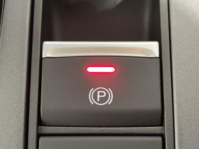 ホンダ フリード ハイブリット e:HEV AIR EX 神奈川県 2025(令7)年 0.1千km メテオロイドグレーメタリック 登録済未使用車/純正9型ディスプレイオーディオ【LXM-242ZFNI】/ホンダコネクトナビ/フルセグ　Bluetooth　AM FM　USB　iPod/両側電動スライドドア【サンシェード】/ホンダセンシング/CMBS衝突軽減ブレーキ/誤発進抑制機能/急アクセル抑制機能/路外逸脱抑制機能/アダブティブクルーズコントロール/LKAS車線維持支援システム/先行車発進お知らせ機能/標識認識機能/ブラインドスポットインフォメーション/パーキングセンサーシステム/後退出庫サポート/オートハイビーム/革巻きステアリング/前席シートヒーター/ECON/電動パーキングブレーキ/オートブレーキホールド/プッシュスタート/スマートキー/純正15インチアルミホイール/LEDヘッドランプ/オートライト/スペアキー