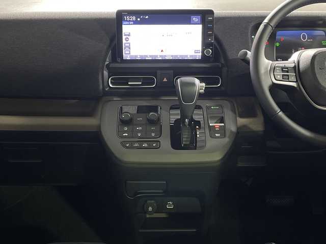 ホンダ フリード ハイブリット e:HEV AIR EX 神奈川県 2025(令7)年 0.1千km メテオロイドグレーメタリック 登録済未使用車/純正9型ディスプレイオーディオ【LXM-242ZFNI】/ホンダコネクトナビ/フルセグ　Bluetooth　AM FM　USB　iPod/両側電動スライドドア【サンシェード】/ホンダセンシング/CMBS衝突軽減ブレーキ/誤発進抑制機能/急アクセル抑制機能/路外逸脱抑制機能/アダブティブクルーズコントロール/LKAS車線維持支援システム/先行車発進お知らせ機能/標識認識機能/ブラインドスポットインフォメーション/パーキングセンサーシステム/後退出庫サポート/オートハイビーム/革巻きステアリング/前席シートヒーター/ECON/電動パーキングブレーキ/オートブレーキホールド/プッシュスタート/スマートキー/純正15インチアルミホイール/LEDヘッドランプ/オートライト/スペアキー