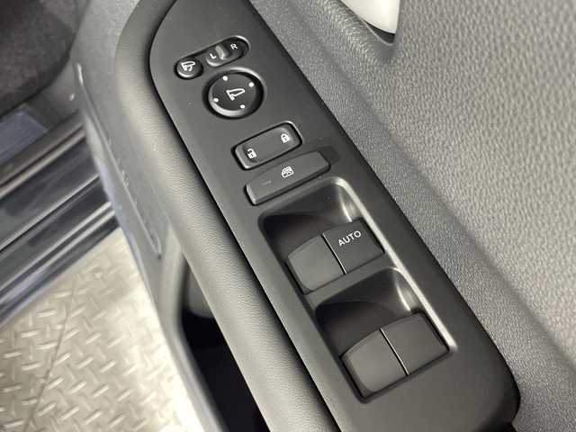 ホンダ フリード ハイブリット e:HEV AIR EX 神奈川県 2025(令7)年 0.1千km メテオロイドグレーメタリック 登録済未使用車/純正9型ディスプレイオーディオ【LXM-242ZFNI】/ホンダコネクトナビ/フルセグ　Bluetooth　AM FM　USB　iPod/両側電動スライドドア【サンシェード】/ホンダセンシング/CMBS衝突軽減ブレーキ/誤発進抑制機能/急アクセル抑制機能/路外逸脱抑制機能/アダブティブクルーズコントロール/LKAS車線維持支援システム/先行車発進お知らせ機能/標識認識機能/ブラインドスポットインフォメーション/パーキングセンサーシステム/後退出庫サポート/オートハイビーム/革巻きステアリング/前席シートヒーター/ECON/電動パーキングブレーキ/オートブレーキホールド/プッシュスタート/スマートキー/純正15インチアルミホイール/LEDヘッドランプ/オートライト/スペアキー