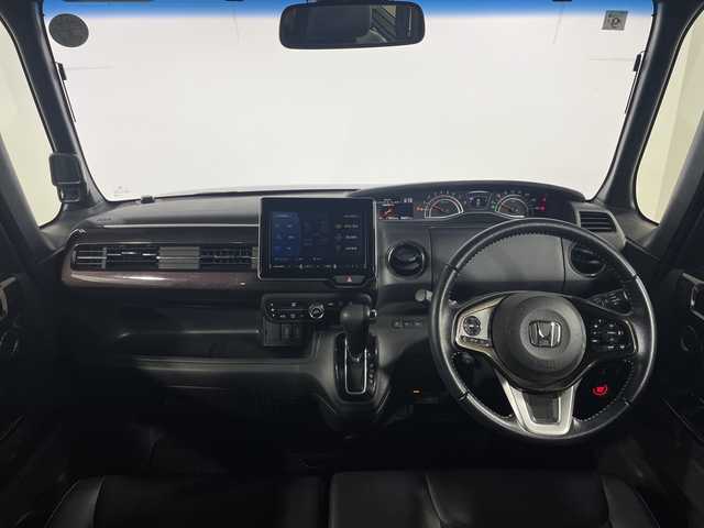 ホンダ Ｎ ＢＯＸ カスタム G L ターボ ホンダセンシング 神奈川県 2019(令1)年 6.9万km プレミアムグラマラスブロンズP 社外8インチナビ/ホンダセンシング/衝突被害軽減システム/バックカメラ/アダプティブクルーズコントロール/フリップダウンモニター/ハーフレザーシート/両側パワースライドドア/横滑り防止装置/ETCビルトイン/アイドリングストップ/LEDヘッドライト/フォグランプ/オートライト/ウィンカーミラー/電動格納ミラー/純正15インチAW/プッシュスタート/スマートキー/フロアマット/スペアキー/取扱説明書/保証書/アレルクリーンプラスシート/プラズマクラスター技術搭載フルオート・エアコンディショナー/パドルシフト/先行者お知らせ機能/車線維持支援システム/衝突軽減ブレーキ/誤発進抑制機能/後方誤発進抑制機能/歩行者事故軽減ステアリング/路外逸脱抑制機能