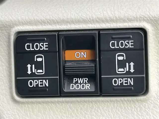 トヨタ シエンタ G 岡山県 2017(平29)年 7.4万km レッドマイカM 純正SDナビ　NSZT-W66T/　地デジ/Bluetooth/CD/DVD/バックカメラ/ETC/両側パワースライドドア/シートヒーター/プッシュスタート/スマートキー/前後ドライブレコーダー/純正フロアマット/社外コーナーセンサー/ステアリングスイッチ/LEDヘッドライト/オートライト/フォグランプ/スペアキー/シートカバー