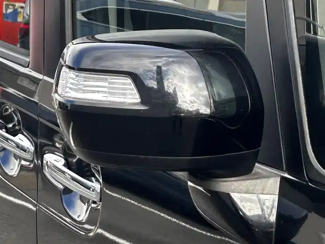 ホンダ Ｎ ＢＯＸ カスタム G 静岡県 2014(平26)年 6.1万km スマートブラック ユーザー買取車両/純正ミュージックサーバー/[AM/FM/CD/USB/AUX]/エンジンスタートボタン/USB入力端子/ベンチシート/横滑り防止装置/片側イージークローザードア/保証書/取扱説明書