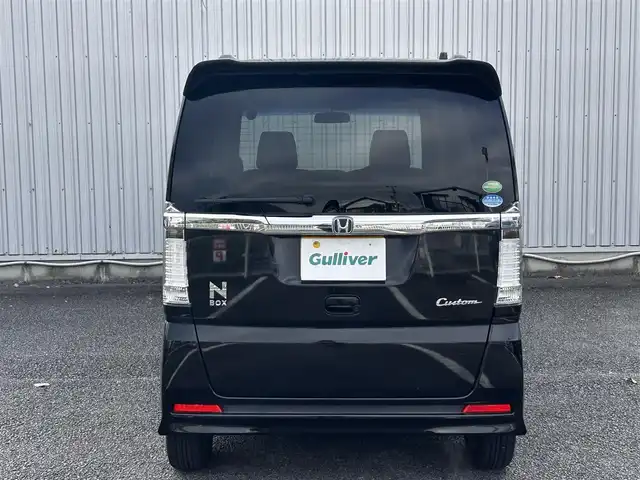 ホンダ Ｎ ＢＯＸ カスタム G 静岡県 2014(平26)年 6.1万km スマートブラック ユーザー買取車両/純正ミュージックサーバー/[AM/FM/CD/USB/AUX]/エンジンスタートボタン/USB入力端子/ベンチシート/横滑り防止装置/片側イージークローザードア/保証書/取扱説明書