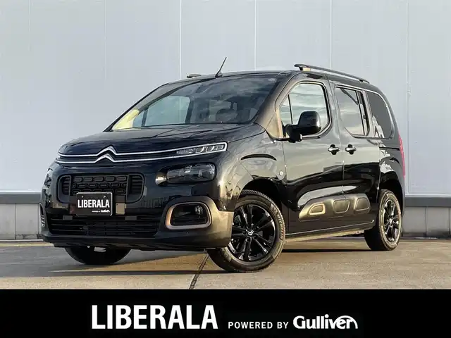 シトロエン シトロエン ベルランゴ エディション ノアール 東京都 2024(令6)年 1.8万km ノアールペルラネラ 純正ディスプレイオーディオ/パノラマルーフ/サイド／バックカメラ/Ａｐｐｌｅ　Ｃａｒ　Ｐｌａｙ/Ａｕｄｏｒｏｉｄｏ　Ａｕｔｏ/アンビエンスライト/レーンキープ/ＡＣＣ/ＢＳＭ/ＥＴＣ/スマートキー