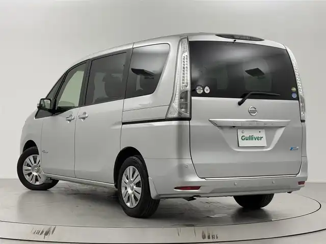 日産 セレナ