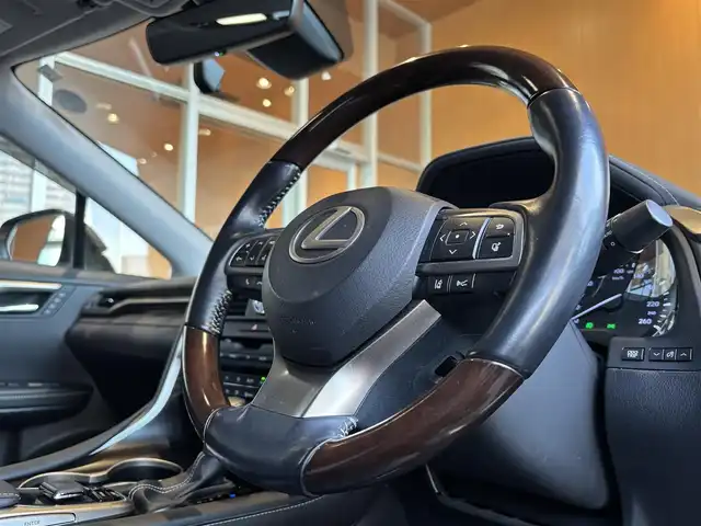 レクサス ＲＸ 450hL 宮城県 2018(平30)年 7.9万km ソニックチタニウム LSS+/HUD/純正ナビ/全周囲カメラ/フルセグTV/黒革シート/シートヒーター/エアシート/シートヒーター/アイドリングストップ/ACC/BSM/パワーバクドア/三眼LEDヘッドライト/オートマティックハイビーム/電動パーキング/オートホールド/純正20インチAW