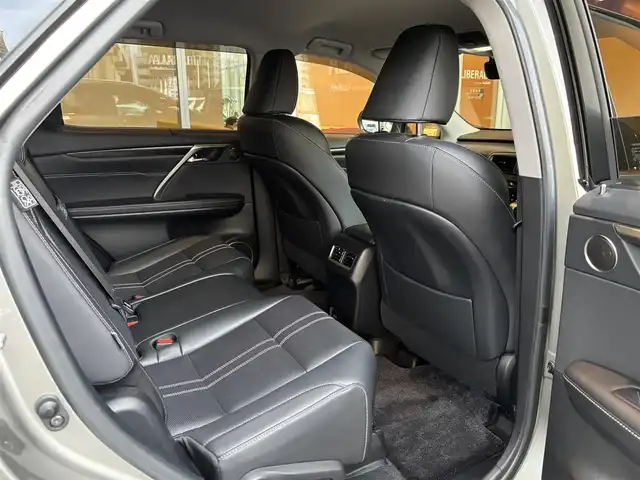 レクサス ＲＸ 450hL 宮城県 2018(平30)年 7.9万km ソニックチタニウム LSS+/HUD/純正ナビ/全周囲カメラ/フルセグTV/黒革シート/シートヒーター/エアシート/シートヒーター/アイドリングストップ/ACC/BSM/パワーバクドア/三眼LEDヘッドライト/オートマティックハイビーム/電動パーキング/オートホールド/純正20インチAW