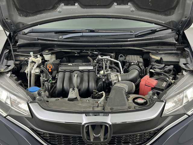 ホンダ フィット 13G L ホンダセンシング 愛知県 2017(平29)年 4.4万km ミッドナイトブルービームM 純正7型ナビ【Bluetooth CD DVD SD 品番：VXM-184VF】/バックカメラ/ドライブレコーダー/ホンダセンシング/・衝突軽減ブレーキ/・路外逸脱抑制機能/・先行車発進お知らせ/・アダプティブクルーズコントロール/・車線維持支援システム/・標識認識機能/横滑り防止装置/ECON/ステアリングリモコン/ドアバイザー/純正フロアマット/禁煙車