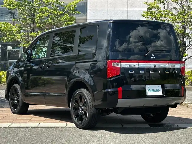 三菱 デリカＤ：５ シャモニー 福島県 2025(令7)年 0.1千km ブラックダイヤモンド 4WD/バックカメラ/両側電動スライドドア/電動リフトゲート/車線逸脱警報システム/レーダークルーズコントロールシステム/衝突被害軽減ブレーキシステム/オートマチックハイビーム/誤発進抑制機能（前進時）/後側方車両検知警報システム/（レーンチェンジアシスト機能付）/アイドリングストップ/前席シートヒーター/運転席パワーシート/ステアリングリモコン/ステアリングヒーター/パドルシフト/LEDオートライト/LEDフォグランプ