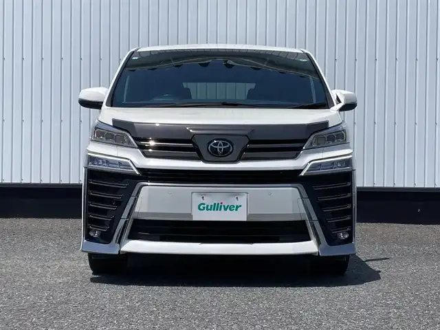 トヨタ ヴェルファイア ゴールデンアイズⅡ 千葉県 2022(令4)年 4.4万km ホワイトパールクリスタルシャイン 純正ディスプレイオーディオ/ナビキットあり/(BT/CD/DVD/AM/DM)/バックカメラ/衝突被害軽減システム/車線逸脱警報/クルーズコントロール/フリップダウンモニター/ハーフレザーシート/両側パワースライドドア/横滑り防止装置/ETC/ドライブレコーダー/LEDヘッドライト/フォグランプ/オートライト/ウィンカーミラー/電動格納ミラー/純正18インチAW/シートリフター/プッシュスタート/スマートキー/フロアマット/ドアバイザー