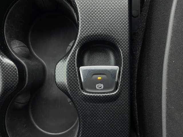 フィアット ５００Ｘ ポップスター 秋田県 2016(平28)年 7.7万km BIANCO GHIACCIO パドルシフト/電動パーキングブレーキ/コーナーセンサー/クルーズコントロール/ETC/オートエアコン/スマートキー/純正アルミホイール/アイドリングストップ/オートライト