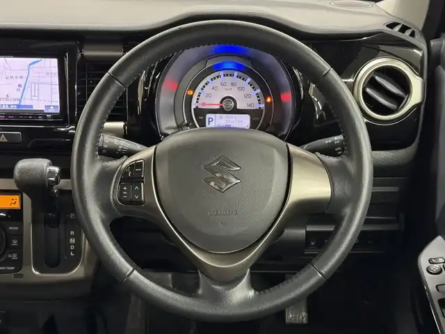 スズキ ハスラー Jスタイル Ⅱ 三重県 2016(平28)年 5.6万km フェニックスレッドパール/ホワイト2トーンルーフ マイルドハイブリッド/FF/インパネCVT/7インチナビ NR-MZ03/（FM/AM/CD/DVD/TV/Bluetooth/USB/AUX）/ドライブレコーダー 前後/ETC/安全/・デュアルカメラブレーキサポート/・車線逸脱警報機能/・ふらつき警報機能/・誤発進抑制制御/・ESP（横滑り防止）/装備/・ハーフレザーシート/・シートヒーター（D/N）/・オートライト/・ディスチャージヘッドランプ（HID・キセノンランプ）/・LEDフロントフォグランプ/・ステアリングスイッチ/・プッシュスタート/・スマートキーx1/・電動格納・調整ドアミラー/・全ドアパワーウインドウ/・パワーステアリング/・純正 15inAW/・取/ナビ取/・外装色『フェニックスレッドパール/ホワイト2トーンルーフ［B3G］』/など