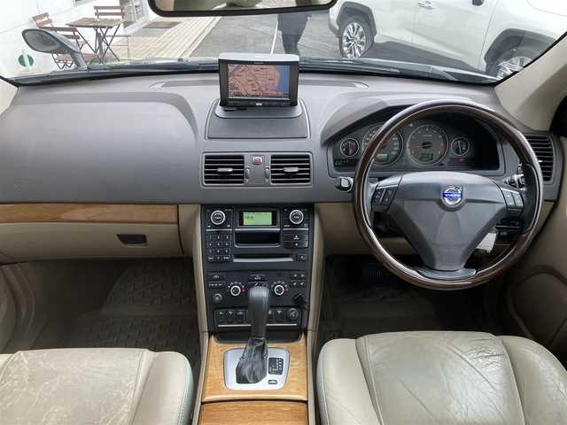 ボルボ ＸＣ９０ 3．2 山口県 2007(平19)年 12.2万km 黒 フロアマット/純正ドアバイザー/純正フォグ(前後)/純正17インチアルミ/ベージュレザーシート/フロントパワーシート/　＆シートヒーター/ルーフレール/ウィンカーミラー/パーキングアシスタンス
