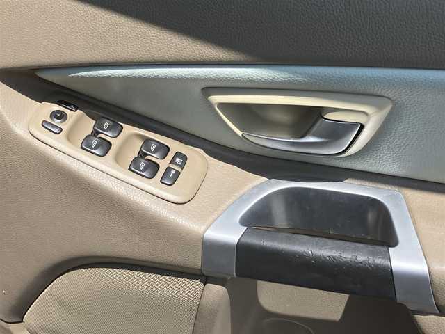 ボルボ ＸＣ９０ 3．2 山口県 2007(平19)年 12.2万km 黒 フロアマット/純正ドアバイザー/純正フォグ(前後)/純正17インチアルミ/ベージュレザーシート/フロントパワーシート/　＆シートヒーター/ルーフレール/ウィンカーミラー/パーキングアシスタンス