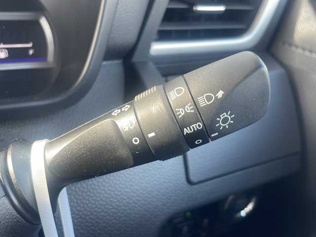 トヨタ タンク カスタムG－T 三重県 2018(平30)年 4.9万km シャイニングホワイトパール 純正ナビ　/バックカメラ　/両側電動ドア　/衝突軽減システム　/車線抑制　/先行車発進お知らせ　/クルーズコントロール　/ＬＥＤヘッドライト　/フォグライト　/オートライト　/純正ビルトインＥＴＣ　/純正ＡＷ　/スペアキー/電動格納ミラー/禁煙車