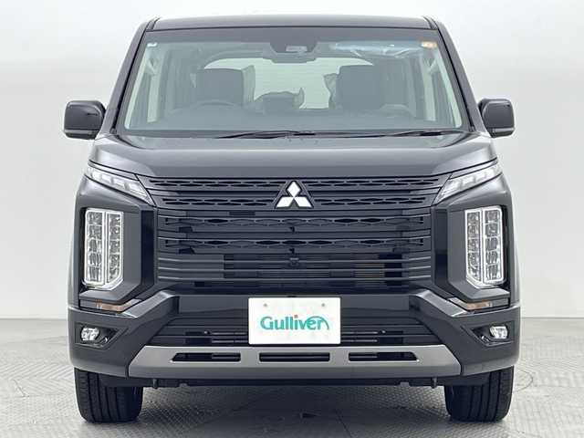 三菱 デリカＤ：５ シャモニー 新潟県 2025(令7)年 0.1千km 黒 4WD/e-Assist/登録済未使用車/マルチアラウンドモニター/両側パワースライドドア/パワーバックドア/レーダークルーズコントロール/LEDオートライト/ハーフレザーシート/シートヒーター/純正18インチアルミホイール/パドルシフト/ブラインドスポットウォーニング/ステアリングヒーター/スマートキー