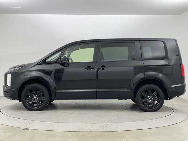 三菱 デリカＤ：５ シャモニー 新潟県 2025(令7)年 0.1千km 黒 4WD/e-Assist/登録済未使用車/マルチアラウンドモニター/両側パワースライドドア/パワーバックドア/レーダークルーズコントロール/LEDオートライト/ハーフレザーシート/シートヒーター/純正18インチアルミホイール/パドルシフト/ブラインドスポットウォーニング/ステアリングヒーター/スマートキー