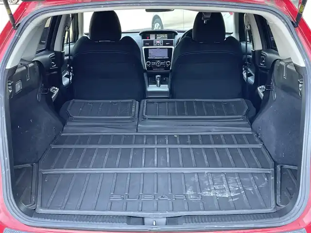 スバル レヴォーグ 1．6GT－S アイサイト 道央・札幌 2014(平26)年 10.1万km ライトニングレッド ４WD/社外メモリーナビ/CD/DVD/BT/フルセグ/アイサイト/衝突被害軽減ブレーキ/横滑り防止装置/レーダークルーズコントロール/レーンキープアシスト/ヒルスタートアシスト/ビルトインETC/ドライブレコーダー/SI-DRIVE/アイドリングストップ/前席パワーシート/革巻きステアリング/ステアリングリモコン/パドルシフト/電動パーキング/プッシュスタート/スマートキー/LEDヘッドライト/オートライト/フォグランプ/電動格納ミラー/ウィンカーミラー/純正フロアマット/ドアバイザー/スペアキー