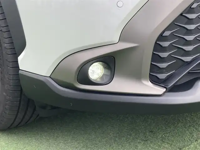 トヨタ カローラ クロス ハイブリッド Z 香川県 2023(令5)年 1.2万km プラチナホワイトパールマイカ ワンオーナー/トヨタセーフティー/・プリクラッシュ/・LTA/純正9インチDA/パノラマルーフ/バックカメラ/ハーフレザーシート/パワーシート/シートヒーター/パワーバックドア/革巻きステアリング/ステアリングリモコン/レーダークルーズ/BSM/LEDライト/スマートキー