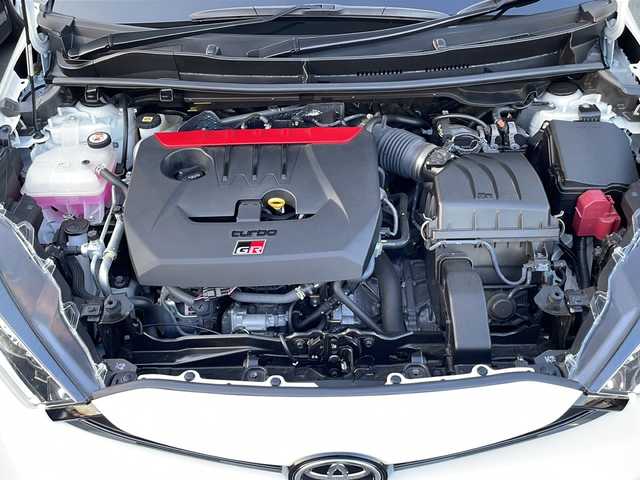 トヨタ ＧＲヤリス RZ ハイパフォーマンス 静岡県 2022(令4)年 0.6万km プラチナホワイトパールマイカ DAナビ/JBLサウンドシステム/Bluetooth/専用シート/純正18インチAW/LEDヘッドライト/オートライト/スマートキー/ビルトインETC/保証書/取説