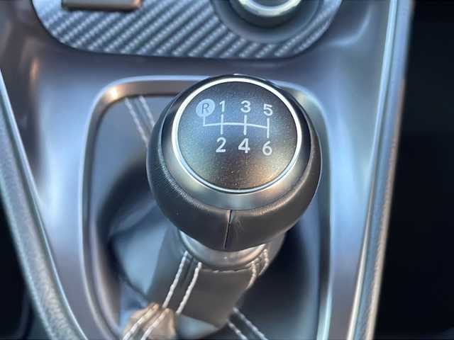 トヨタ ＧＲヤリス RZ ハイパフォーマンス 静岡県 2022(令4)年 0.6万km プラチナホワイトパールマイカ DAナビ/JBLサウンドシステム/Bluetooth/専用シート/純正18インチAW/LEDヘッドライト/オートライト/スマートキー/ビルトインETC/保証書/取説