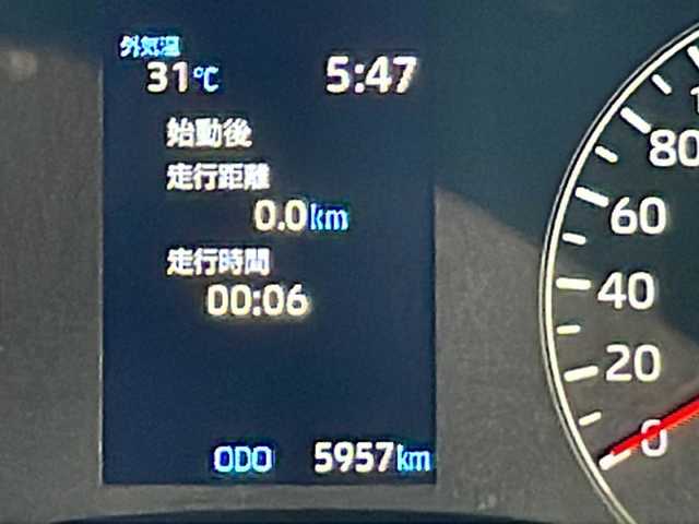 トヨタ ＧＲヤリス RZ ハイパフォーマンス 静岡県 2022(令4)年 0.6万km プラチナホワイトパールマイカ DAナビ/JBLサウンドシステム/Bluetooth/専用シート/純正18インチAW/LEDヘッドライト/オートライト/スマートキー/ビルトインETC/保証書/取説