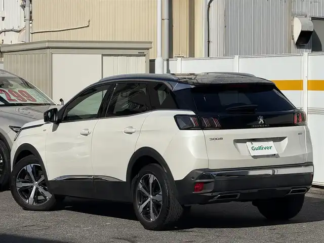 プジョー ３００８ GT ブルー HDi 愛知県 2021(令3)年 1.9万km BLANC NACRE /正規ディーラー車//禁煙車//ワンオーナー//8インチタッチスクリーンナビ//フルセグ/BT/USB//CarPlay/AndroidAuto//バックカメラ/左サイドカメラ//ETC//前後ドライブレコーダー//ワイヤレス充電//テップレザー×アルカンターラシート//D席メモリー付電動シート＆マルチポイントランバーサポート//マッサージ機能付き//シートヒーター//ハンズフリー電動テールゲート//ADAS//アクティブセーフティブレーキ//ブラインドスポットモニター//トラフィックサインインフォメーション//パーキングセンサー//疲労検知システム//レーダークルーズコントロール//スピードリミッター//フルLEDヘッドライト//フォグランプ//インテリジェントハイビーム//アダクティブライト//アンビエントライト//パドルシフト//ドライブモード//Sport/Normal/Eco/Sand/Mud/Snow//TRC//アドバンスドグリップコントロール//ルーフレール//純正18インチAW//スペアタイヤ//オートリトラクタブルウィンカーミラー//革巻きステアリング//ステアスイッチ//プッシュスタート//スペアスマートキー//純正フロアマット/ラゲージマット//保証書/取扱説明書//D記録簿R4.5.6
