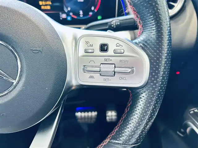 メルセデス・ベンツ ＧＬＢ２００ｄ AMGライン 大阪府 2020(令2)年 3.9万km コスモスブラック レーダーセーフティP/パノラマサンルーフ/ハーフレザー/メモリ付きパワーシート/シートヒーター/純正ナビ/TV/360度カメラ/ACC/ブラインドスポット/純正19インチAW/LEDヘッドライト/アンビエントライト/電動リアゲート/クリアランスソナー/ワイヤレス充電/パドルシフト/ルーフレール/ETC/ドラレコ