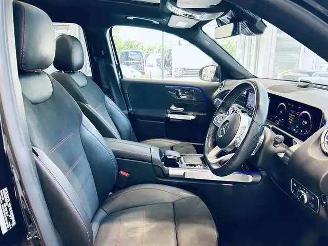 メルセデス・ベンツ ＧＬＢ２００ｄ AMGライン 大阪府 2020(令2)年 3.9万km コスモスブラック レーダーセーフティP/パノラマサンルーフ/ハーフレザー/メモリ付きパワーシート/シートヒーター/純正ナビ/TV/360度カメラ/ACC/ブラインドスポット/純正19インチAW/LEDヘッドライト/アンビエントライト/電動リアゲート/クリアランスソナー/ワイヤレス充電/パドルシフト/ルーフレール/ETC/ドラレコ