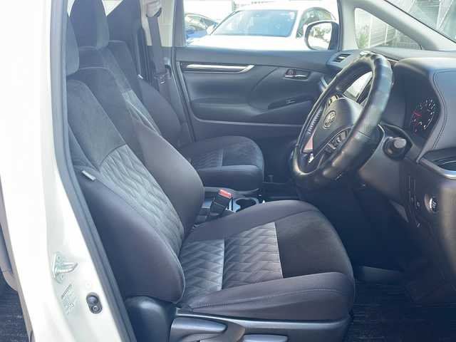 トヨタ アルファード S 宮崎県 2020(令2)年 13.9万km ホワイトパールクリスタルシャイン ディスプレイオーディオ ETC 前方ドラレコ USB入力端子 後席モニター バックカメラ Bluetooth 両側パワースライドドア フルセグTV 3列シート LEDライト オートライト  純正フロアマット 純正アルミホイール ワンオーナー