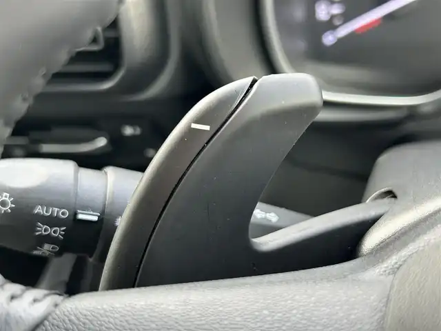 シトロエン シトロエン ベルランゴ シャイン ブルーHDi 福岡県 2022(令4)年 1.4万km サーブル ワンオーナー/純正ナビ（AM/FM/USB/iPod)/ブラインドスポットモニター/バックカメラ/パノラミックガラスルーフ/前後ドライブレコーダー/アクティブクルーズコントロール/ルーフレール/ETC/本革巻きステアリング/アクティブセーフティブレーキ/トラクションコントロール/インテリジェントハイビーム/パーキングセンサー/両側スライドドア/純正フロアマット/純正15インチアルミホイール/スペアキー×１/取扱説明書/保証書