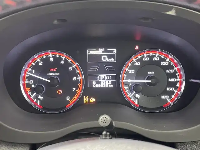 スバル レヴォーグ 2．0STIスポーツアイサイト 熊本県 2017(平29)年 9万km ダークグレーメタリック 禁煙車　/STIフロントエアロ　/純正ナビ（ＣＤ・ＤＶＤ・フルセグ・ＢＴ・ＳＤ・ＵＳＢ）/社外前後ドライブレコーダー　/バックカメラ　/ビルトインＥＴＣ　/後ろのみクリアランスソナー/レーダークルーズコントロール　/ブラインドスポットモニター/衝突軽減ブレーキ/レーンキープアシスト/横滑り防止/前席シートヒーター/前席パワーシート/純正フロアマット/純正１８インチAW/オートライト/LEDヘッドライト/フォグランプ/スマートキー/プッシュスタート/スペアキー1本