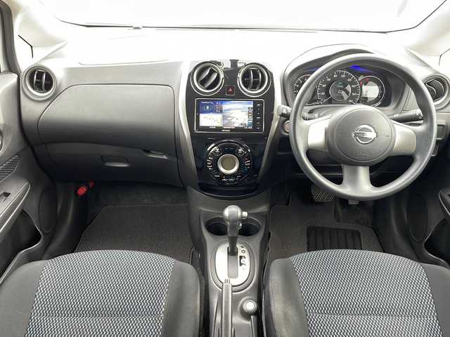 日産 ノート X DIG－S 島根県 2014(平26)年 6.3万km ブリリアントホワイトパール ケンウッドナビ/フルセグTV/ETC/ドライブレコーダー/SRSエアバッグ/エコスーパーチャージャー/アイドリングストップ/オートエアコン/トリコットシート/プライバシーガラス/スマートキー/エンジンプッシュスターター/イモビライザー/禁煙車