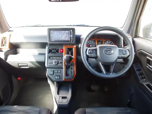 ダイハツ タフト G ターボ 埼玉県 2021(令3)年 2.7万km フォレストカーキメタリック 社外ナビ/フルセグTV/バックカメラ/ETC/ドライブレコーダー/アダプティプクルーズコントロール/ecoIDOL/スマートアシスト/SRSエアバッグ/ターボ/LEDヘッドランプ/LEDフロントフォグランプ/革巻きステアリングホイール/シートヒーター/シートアンダートレイ/純正15インチアルミホイール/スカイフィールトップ/無塗装ルーフレール