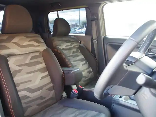 ダイハツ タフト G ターボ 埼玉県 2021(令3)年 2.7万km フォレストカーキメタリック 社外ナビ/フルセグTV/バックカメラ/ETC/ドライブレコーダー/アダプティプクルーズコントロール/ecoIDOL/スマートアシスト/SRSエアバッグ/ターボ/LEDヘッドランプ/LEDフロントフォグランプ/革巻きステアリングホイール/シートヒーター/シートアンダートレイ/純正15インチアルミホイール/スカイフィールトップ/無塗装ルーフレール