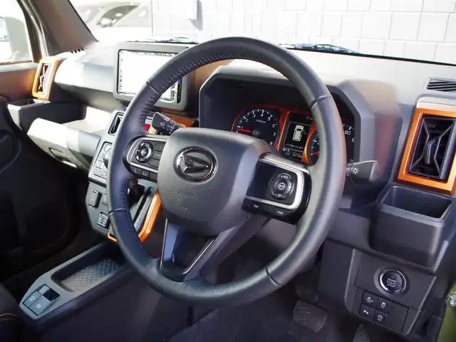 ダイハツ タフト G ターボ 埼玉県 2021(令3)年 2.7万km フォレストカーキメタリック 社外ナビ/フルセグTV/バックカメラ/ETC/ドライブレコーダー/アダプティプクルーズコントロール/ecoIDOL/スマートアシスト/SRSエアバッグ/ターボ/LEDヘッドランプ/LEDフロントフォグランプ/革巻きステアリングホイール/シートヒーター/シートアンダートレイ/純正15インチアルミホイール/スカイフィールトップ/無塗装ルーフレール