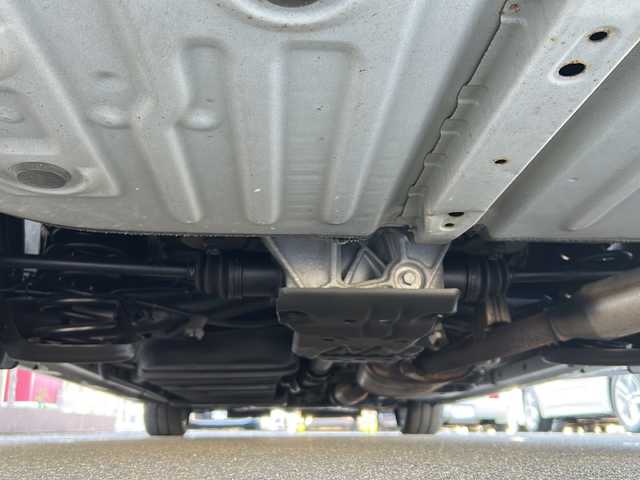 トヨタ エスクァイア Gi 福島県 2015(平27)年 8.3万km ホワイトパールクリスタルシャイン ワンオナ　純正ＳＤナビ　バックＣ　フルセグ　ＢＴ　両側パワスラ　ＬＥＤヘッドライト　オートハイビーム　寒冷地仕様　前席シートヒーター　２１年式冬タイヤ付純正ＡＷ車載　クルコン　ビルトＥＴＣ　黒革シート