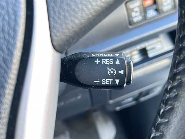 トヨタ エスクァイア Gi 福島県 2015(平27)年 8.3万km ホワイトパールクリスタルシャイン ワンオナ　純正ＳＤナビ　バックＣ　フルセグ　ＢＴ　両側パワスラ　ＬＥＤヘッドライト　オートハイビーム　寒冷地仕様　前席シートヒーター　２１年式冬タイヤ付純正ＡＷ車載　クルコン　ビルトＥＴＣ　黒革シート