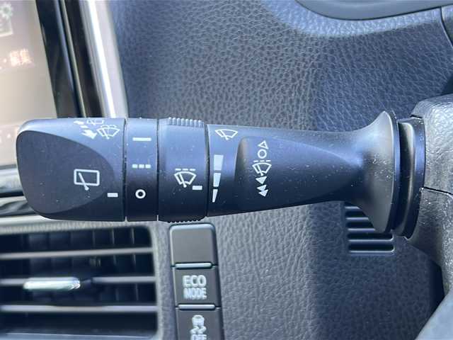 トヨタ エスクァイア Gi 福島県 2015(平27)年 8.3万km ホワイトパールクリスタルシャイン ワンオナ　純正ＳＤナビ　バックＣ　フルセグ　ＢＴ　両側パワスラ　ＬＥＤヘッドライト　オートハイビーム　寒冷地仕様　前席シートヒーター　２１年式冬タイヤ付純正ＡＷ車載　クルコン　ビルトＥＴＣ　黒革シート