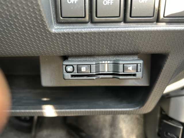 スズキ ハスラー タフワイルド 静岡県 2019(令1)年 7.1万km オフブルーメタリック/ブラック 2トーン ナビ/・CD/DVD/SD/AUX/ipod/USB/Bluetooth/・ワンセグTV/ラジオ/主要装備/・特別仕様車　/・バックカメラ　/・シートヒーター　/・デュアルカメラブレーキサポート　/・レーンキープアシスト/・アイドリングストップ　/・ステアリングリモコン　/・ヒーテッドドアミラー　/・ドライブレコーダー　/・スマートキー　/・ＥＴＣ/・プッシュスタート/・ハーフレザーシート/・フォグランプ