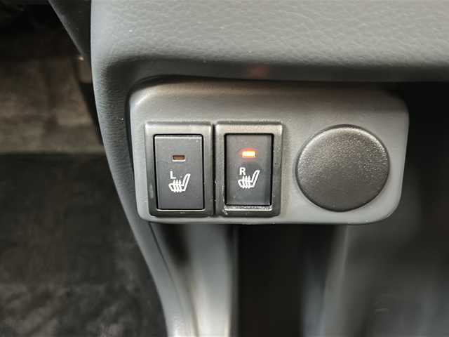 スズキ ハスラー タフワイルド 静岡県 2019(令1)年 7.1万km オフブルーメタリック/ブラック 2トーン ナビ/・CD/DVD/SD/AUX/ipod/USB/Bluetooth/・ワンセグTV/ラジオ/主要装備/・特別仕様車　/・バックカメラ　/・シートヒーター　/・デュアルカメラブレーキサポート　/・レーンキープアシスト/・アイドリングストップ　/・ステアリングリモコン　/・ヒーテッドドアミラー　/・ドライブレコーダー　/・スマートキー　/・ＥＴＣ/・プッシュスタート/・ハーフレザーシート/・フォグランプ