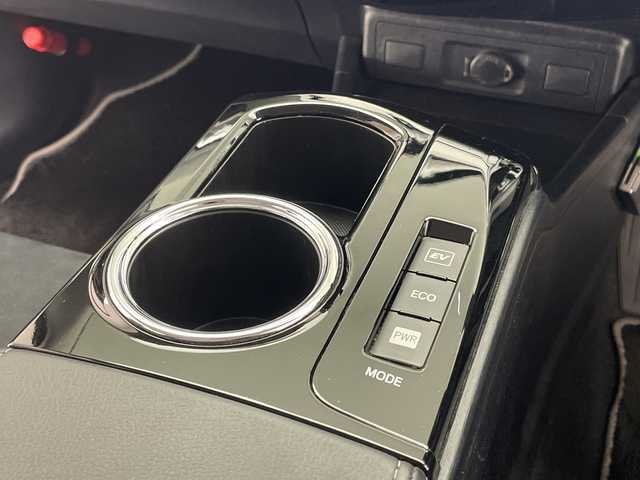 トヨタ プリウス α S ツーリングセレ GRスポーツ 宮崎県 2018(平30)年 7.1万km アティチュードブラックマイカ 禁煙車/純正9型ナビTV/（NSZT-Y68T/CD/DVD/Bluetooth/フルセグTV)/純正バックカメラ/純正LEDオートライト/純正LEDフォグ/純正18インチアルミ/純正エアロ/純正ルーフエンドスポイラー/純正フロアマット/ウインカードアミラー/ピアノブラックパネル/GRハーフレザーシート/本革巻ハンドル/スマートキー/プッシュエンジンスタート/新車時保証書/取扱い説明書