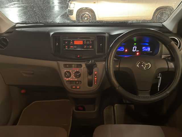 トヨタ ピクシスエポック Xf 山形県 2014(平26)年 5.5万km ホワイト 禁煙車/４WD/純正オーディオ/（AM/FM/CD)/電動格納ミラー/社外AW/純正フロアマット/ドアバイザー/ABS/スペアキー×１