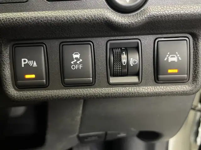 日産 ノート e－パワー X 栃木県 2020(令2)年 5.2万km ブリリアントホワイトパール メモリーナビ/（CD/DVD/Bluetooth/フルセグTV）/バックモニター/エマージェンシーブレーキ/踏み間違い防止アシスト/ETC/デジタルインナーミラー型前後ドライブレコーダー/オートライト/LEDヘッドライト/横滑り防止装置/フォグランプ/スマートキー/プッシュスタート/電動格納ミラー/純正アルミホイール/純正フロアマット